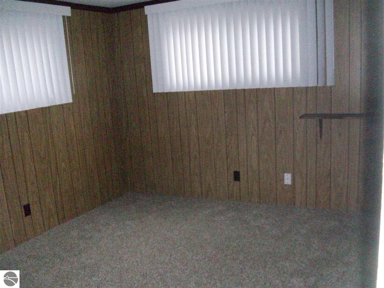 1002 Ely St, Alma, MI 48801 photo 11