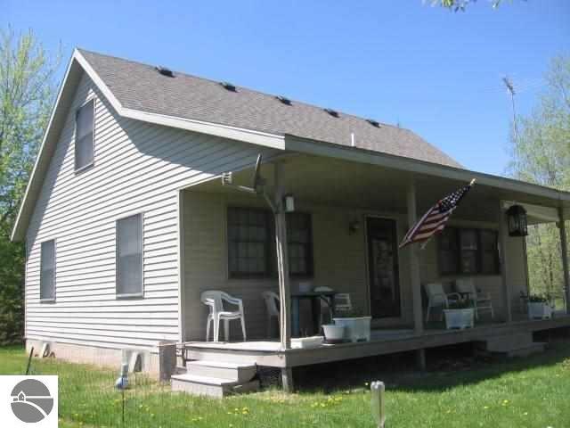 728 Everett Trl, Hale, MI 48739 photo 1