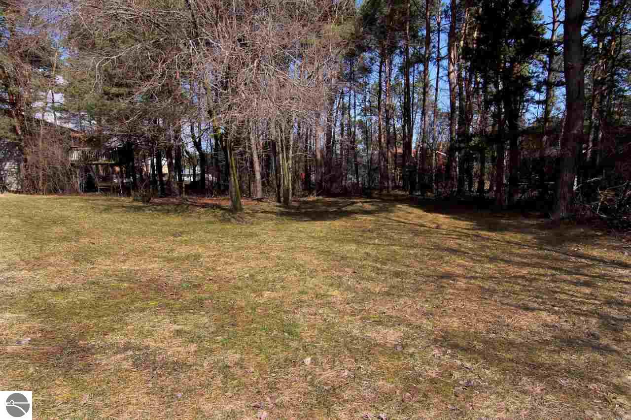 6258 Elk View Dr, Williamsburg, MI 49690 photo 25