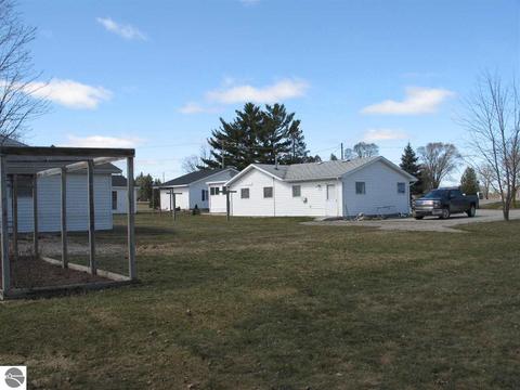 420 E Main St, Hale, MI 48739 photo 10