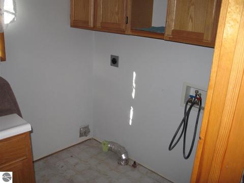 420 E Main St, Hale, MI 48739 photo 31