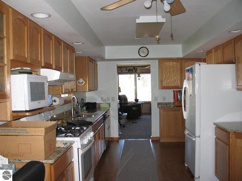 420 E Main St, Hale, MI 48739 photo 21