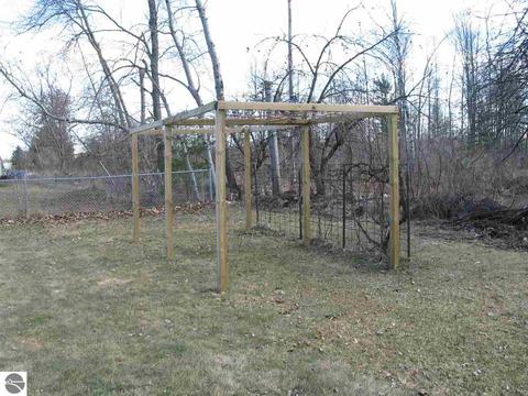 420 E Main St, Hale, MI 48739 photo 9