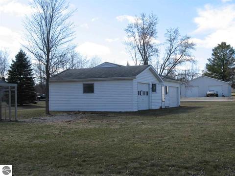 420 E Main St, Hale, MI 48739 photo 12