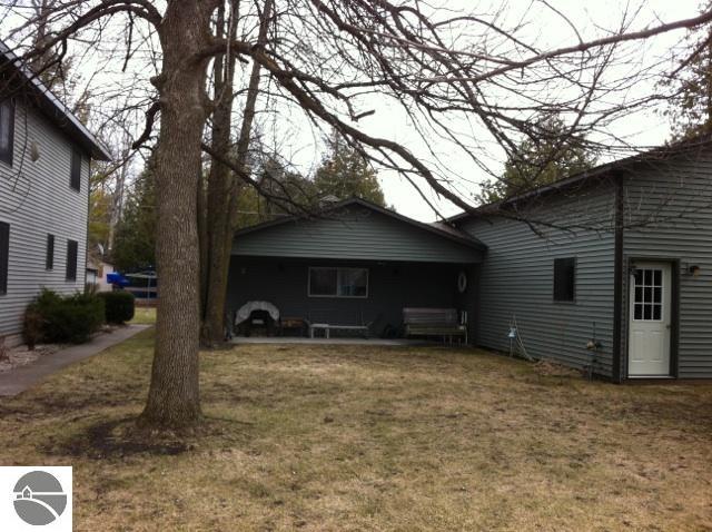 938 S Main St, Au Gres, MI 48703 photo 3
