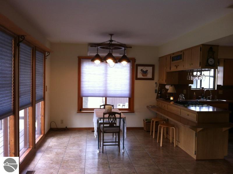 938 S Main St, Au Gres, MI 48703 photo 8