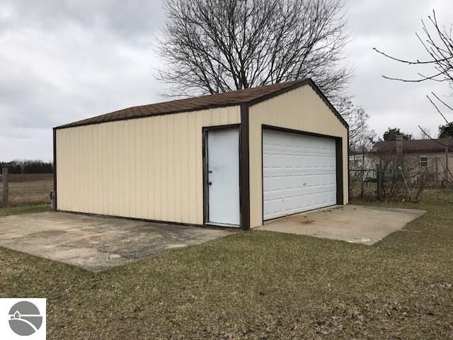 207 Pine St, Manton, MI 49663 photo 11