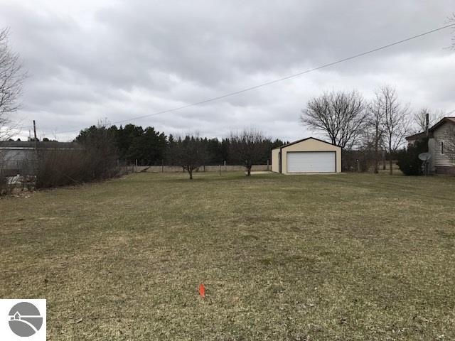 207 Pine St, Manton, MI 49663 photo 4