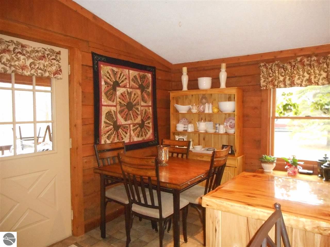 211 Hatchery Rd, Farwell, MI 48622 photo 9