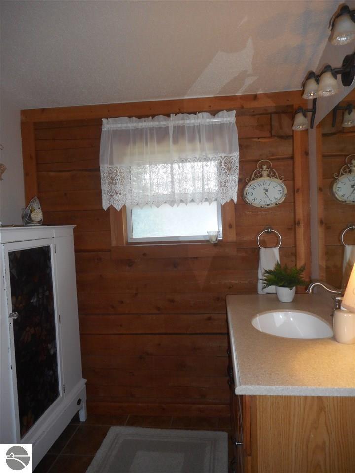 211 Hatchery Rd, Farwell, MI 48622 photo 13