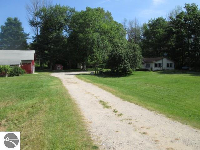3749 E Rose City Rd, Lupton, MI 48635 photo 2