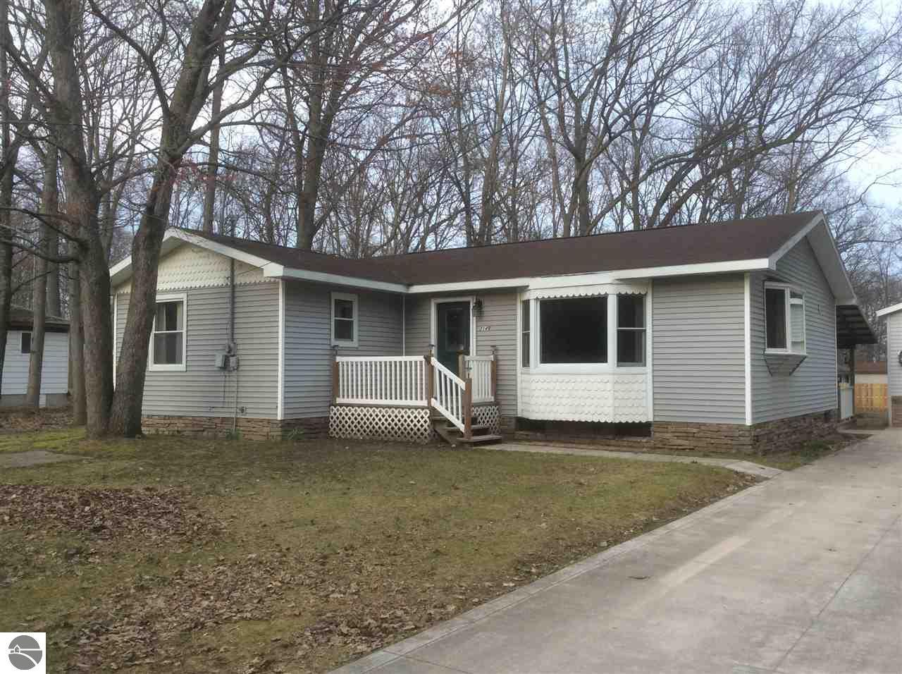 3148 Niemi St, Harrison, MI 48625 photo 2