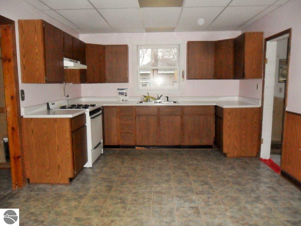 124 S Pine St, Marion, MI 49665 photo 4