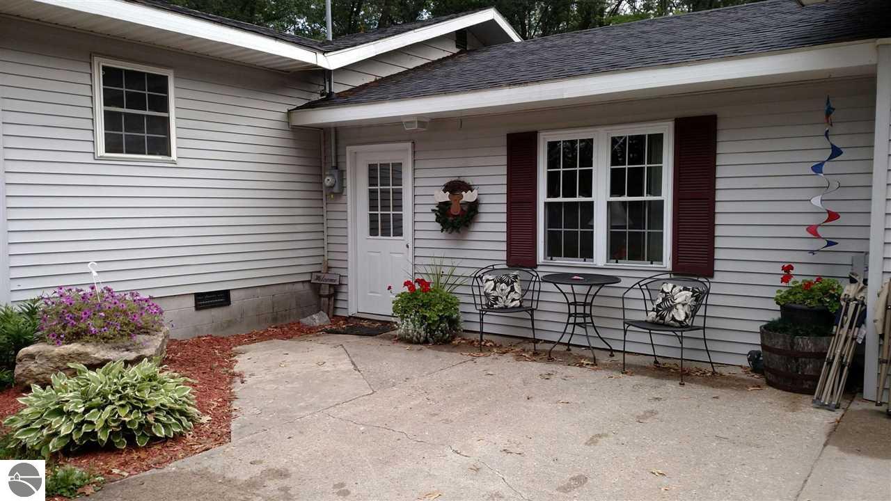 4474 Sterling Rd, Sterling, MI 48659 photo 3