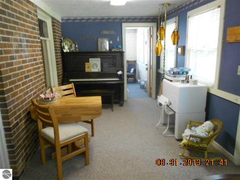 104 W Michigan Ave, Au Gres, MI 48703 photo 11
