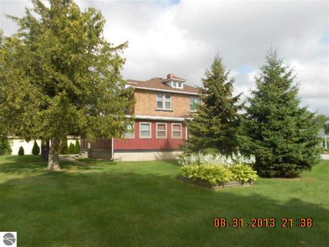 104 W Michigan Ave, Au Gres, MI 48703 photo 4