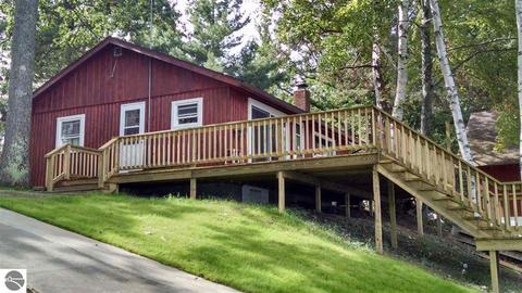 3581 Lakeside Dr, Lupton, MI 48635 photo 2