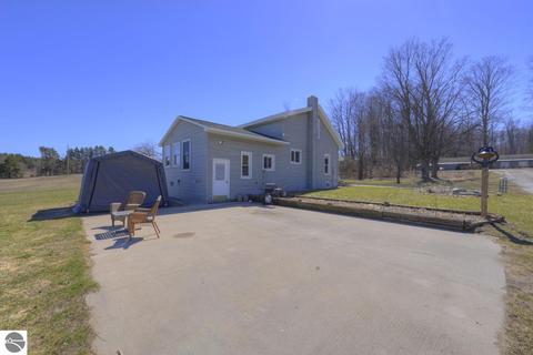 7201 E Lincoln Rd, Cedar, MI 49621 photo 5