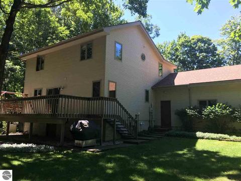 5010 E Gallivan Rd, Cedar, MI 49621 photo 3