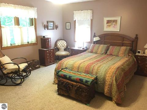 5010 E Gallivan Rd, Cedar, MI 49621 photo 17