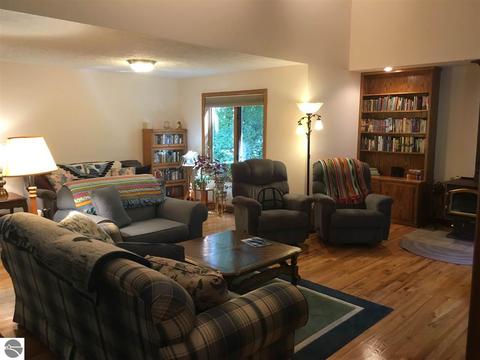 5010 E Gallivan Rd, Cedar, MI 49621 photo 8