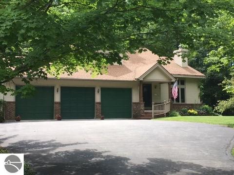 5010 E Gallivan Rd, Cedar, MI 49621 photo 1