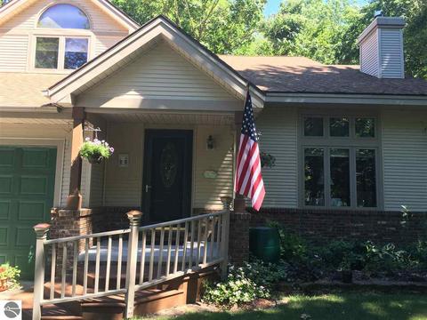 5010 E Gallivan Rd, Cedar, MI 49621 photo 2