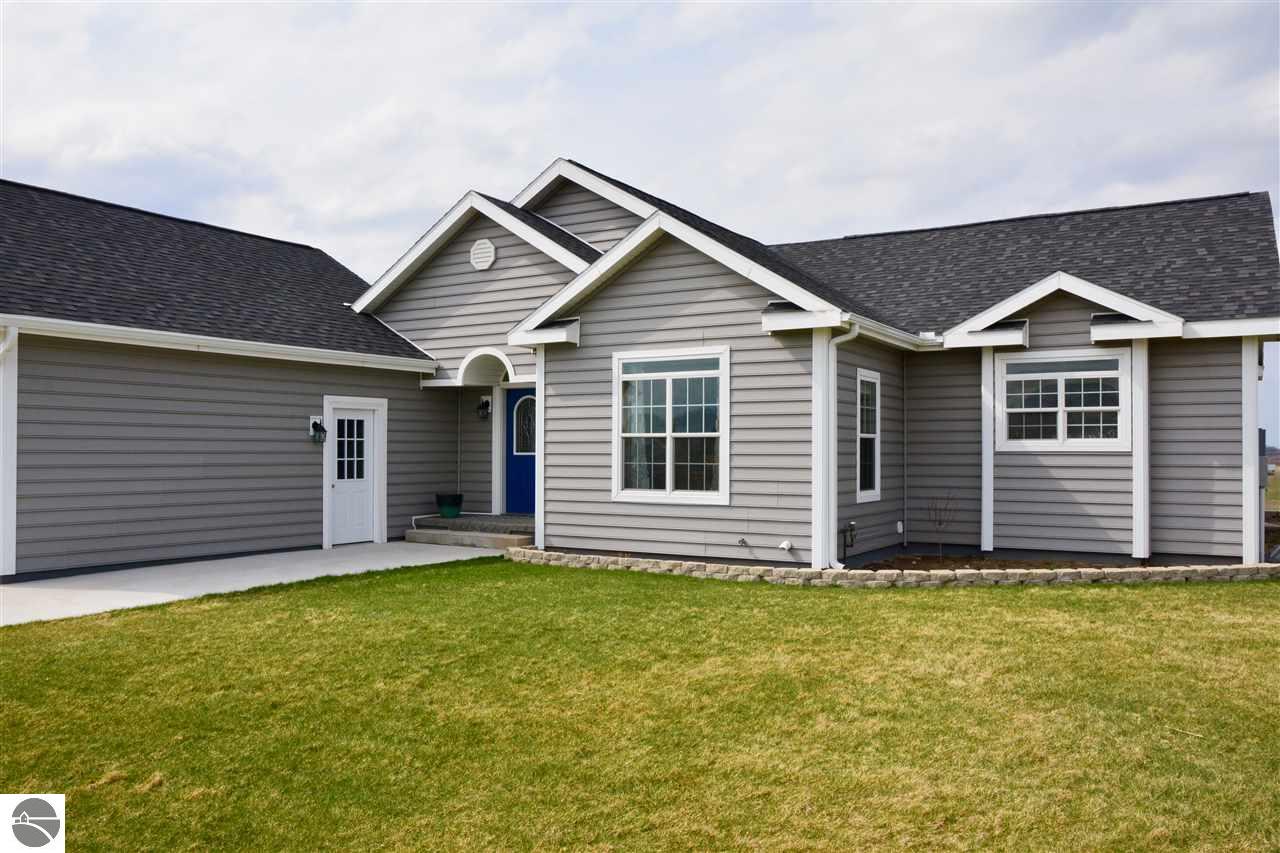 7509 E Meadows Dr, Cedar, MI 49621 photo 14