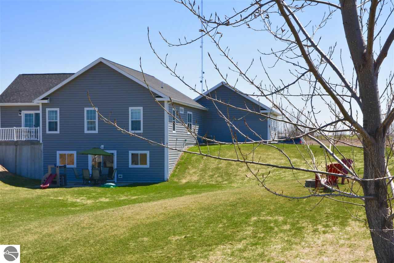7509 E Meadows Dr, Cedar, MI 49621 photo 11