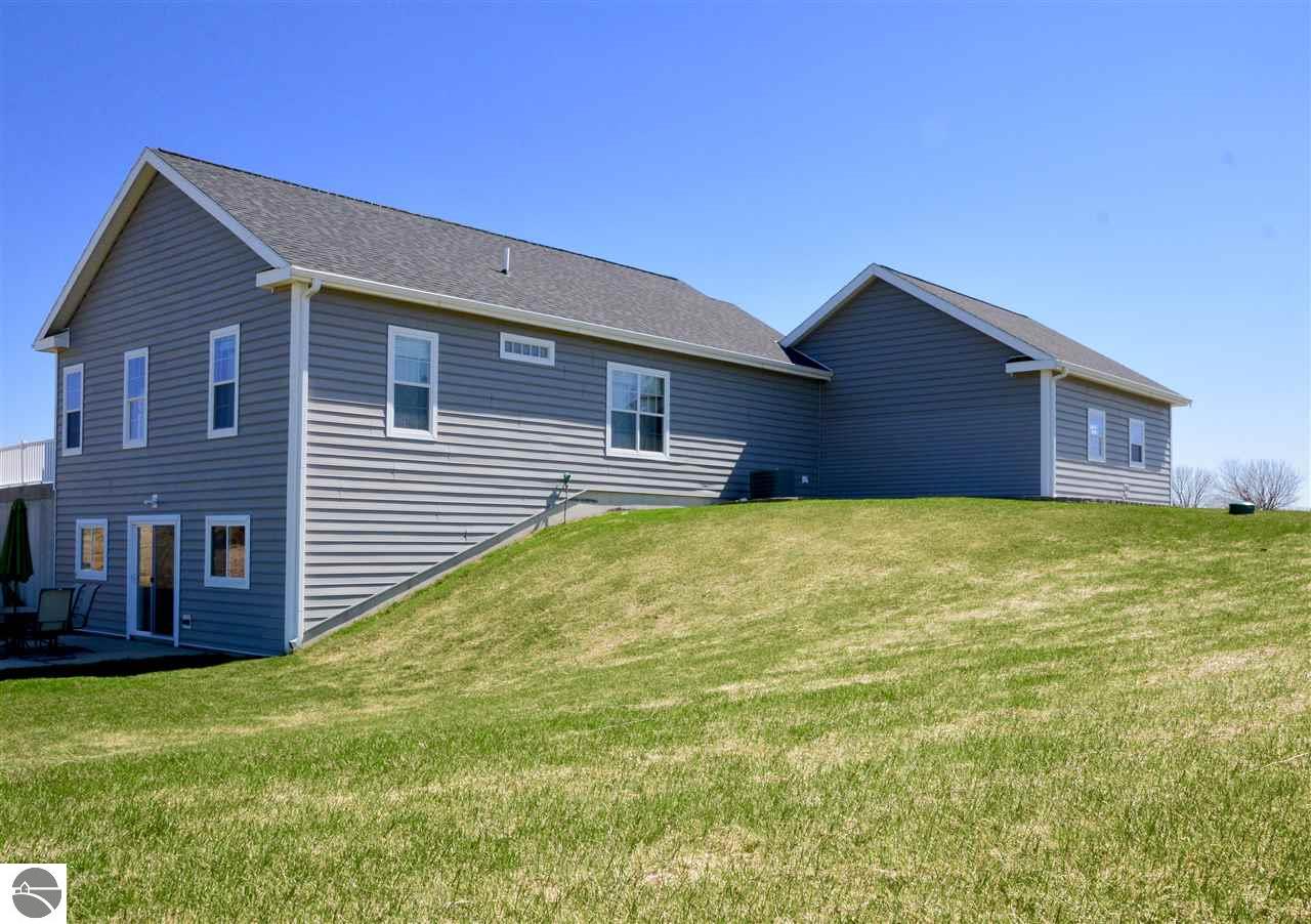 7509 E Meadows Dr, Cedar, MI 49621 photo 7