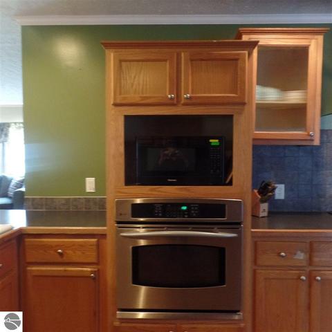 8245 E Baseline Rd, Mount Pleasant, MI 48858 photo 11