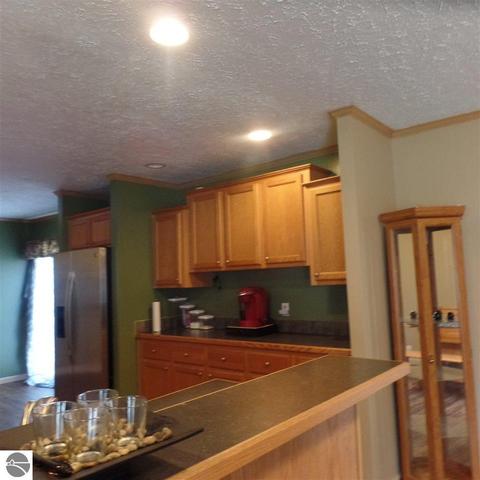 8245 E Baseline Rd, Mount Pleasant, MI 48858 photo 13