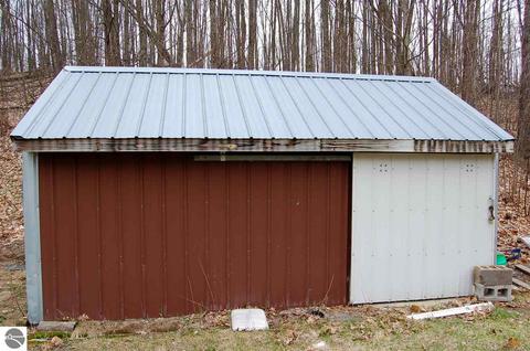 4687 Vinton Rd, Williamsburg, MI 49690 photo 4