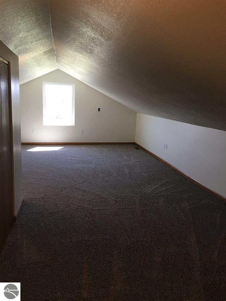 11985 W Walton Rd, Blanchard, MI 49310 photo 24