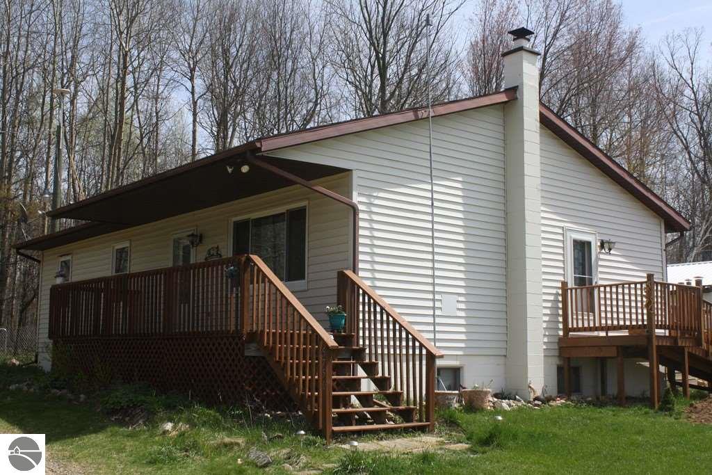 5750 E North County Line Rd, Edmore, MI 48829 photo 4