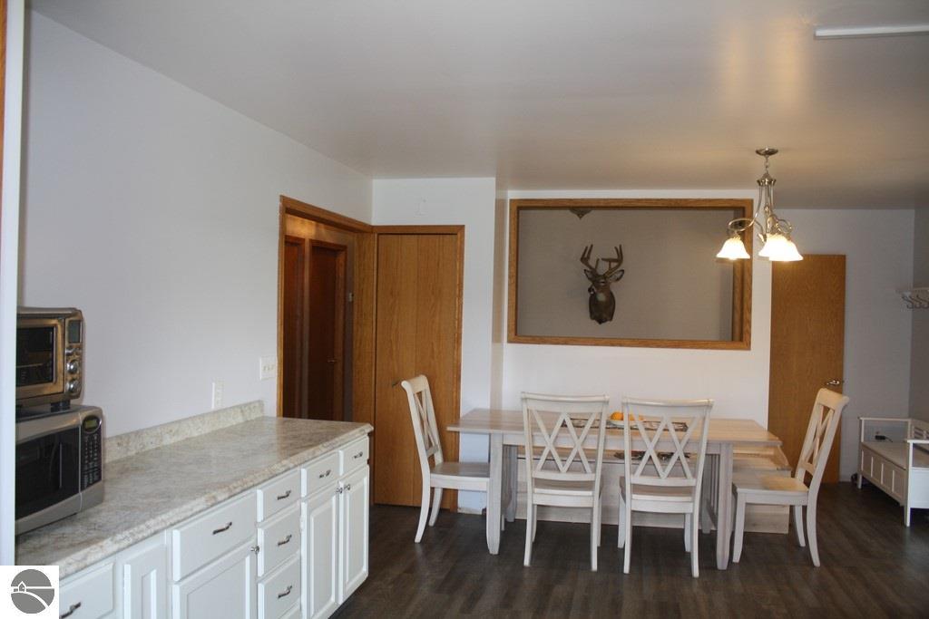 5750 E North County Line Rd, Edmore, MI 48829 photo 10