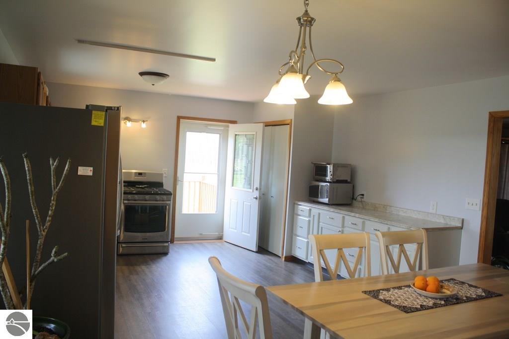 5750 E North County Line Rd, Edmore, MI 48829 photo 13