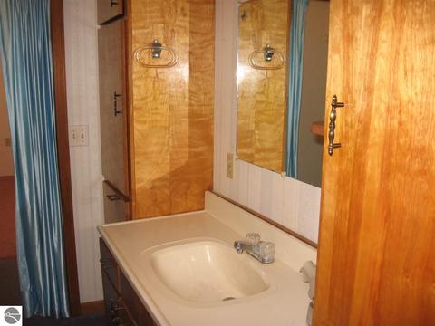 978 Rohlfs Ln, Lupton, MI 48635 photo 20