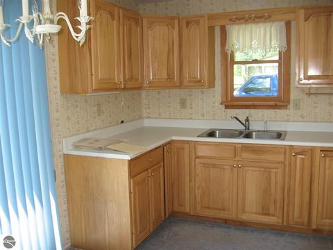 978 Rohlfs Ln, Lupton, MI 48635 photo 13