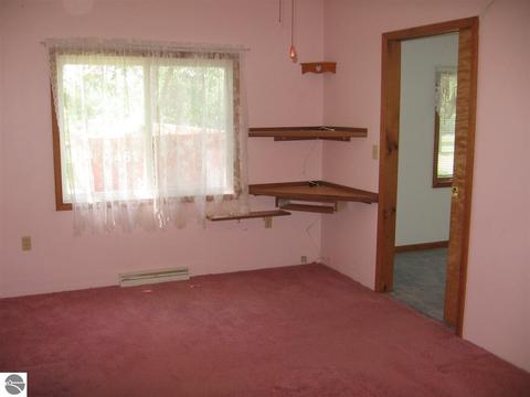 978 Rohlfs Ln, Lupton, MI 48635 photo 15