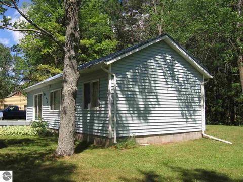 978 Rohlfs Ln, Lupton, MI 48635 photo 6