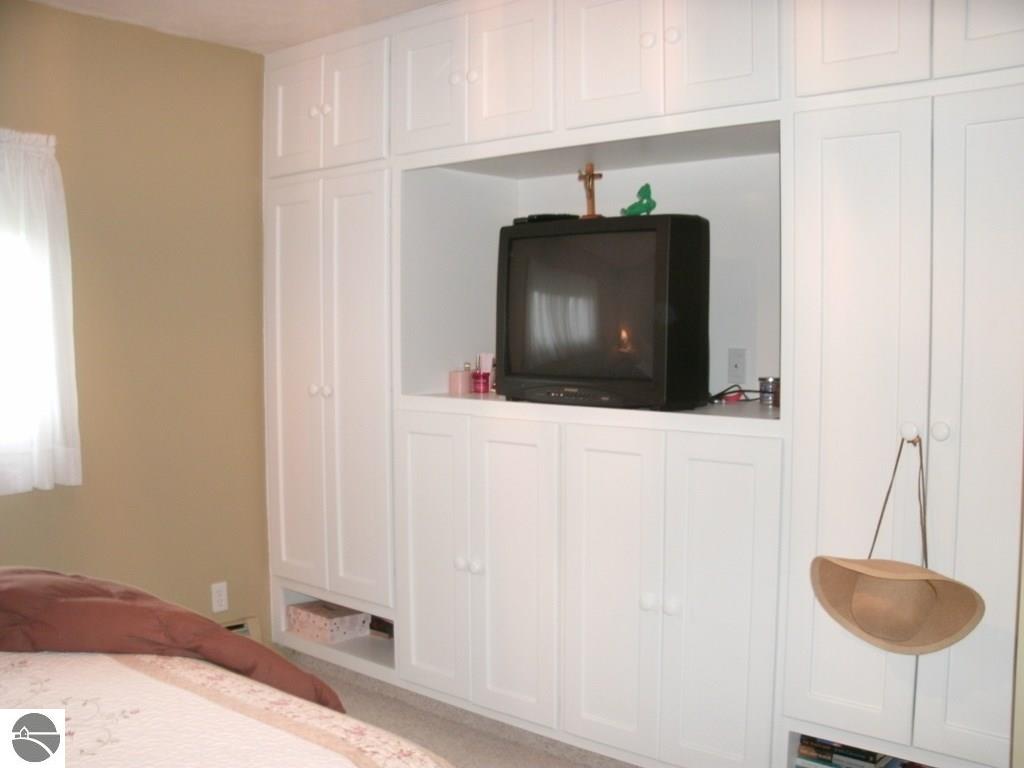 406 E Third St, Elk Rapids, MI 49629 photo 17
