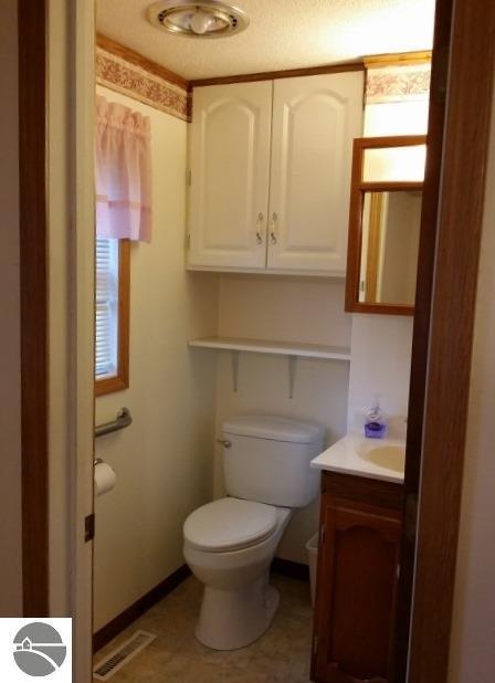 511 Barber St, Ithaca, MI 48847 photo 16