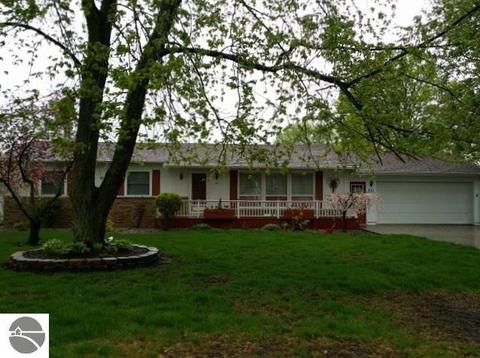 511 Barber St, Ithaca, MI 48847 photo 1