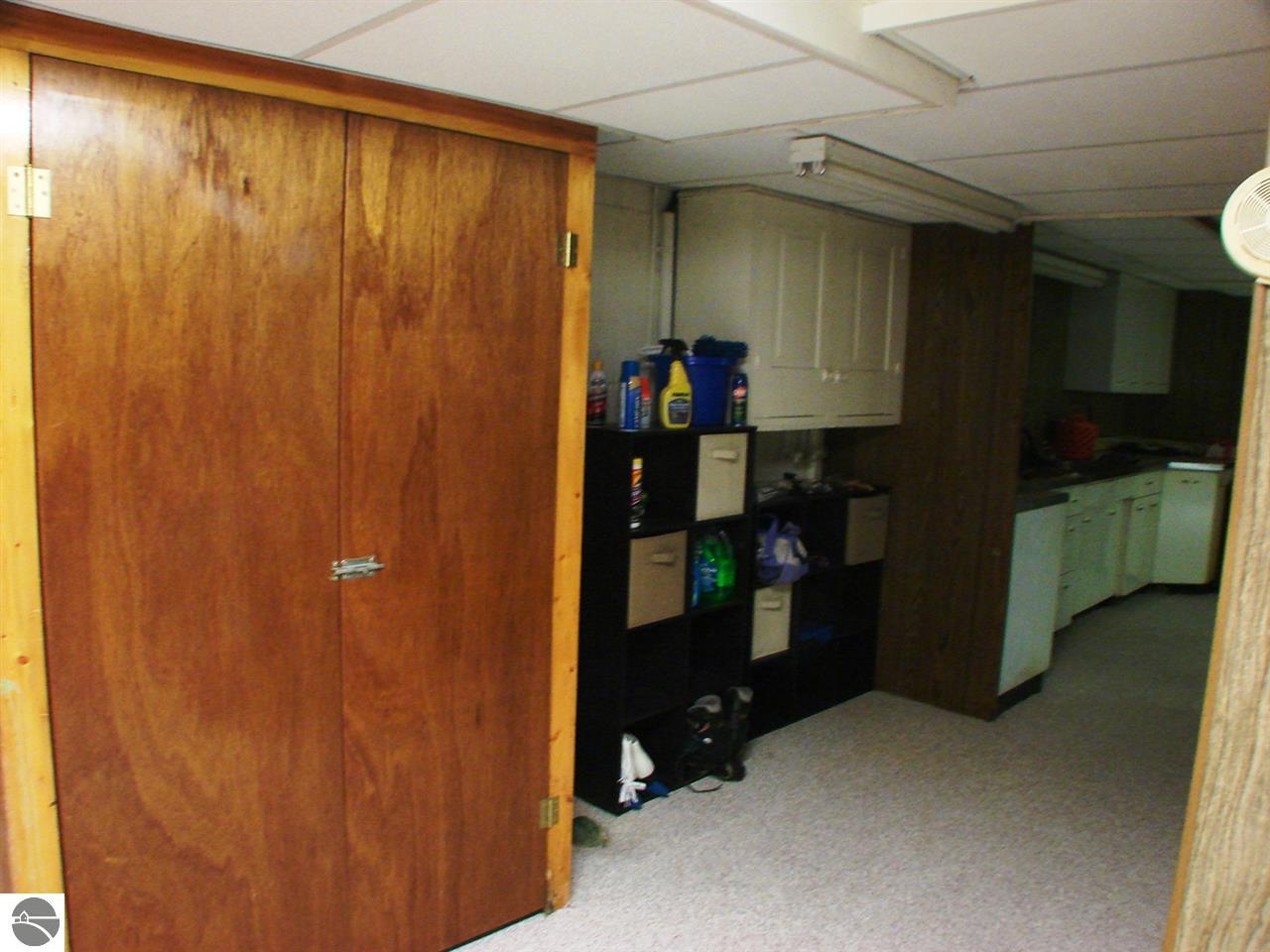 130 W Emerson St, Ithaca, MI 48847 photo 32