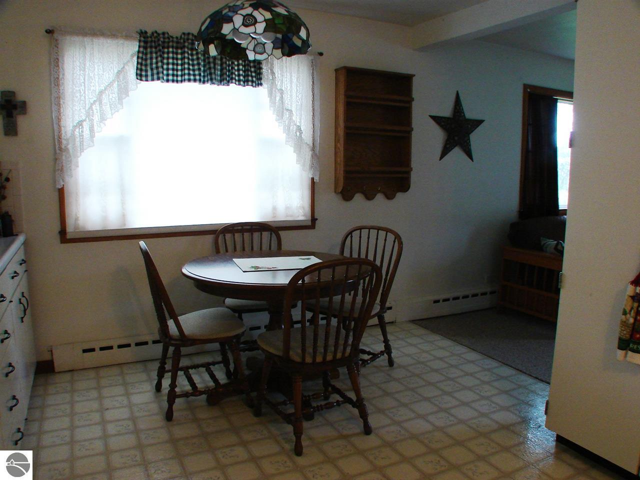 130 W Emerson St, Ithaca, MI 48847 photo 25