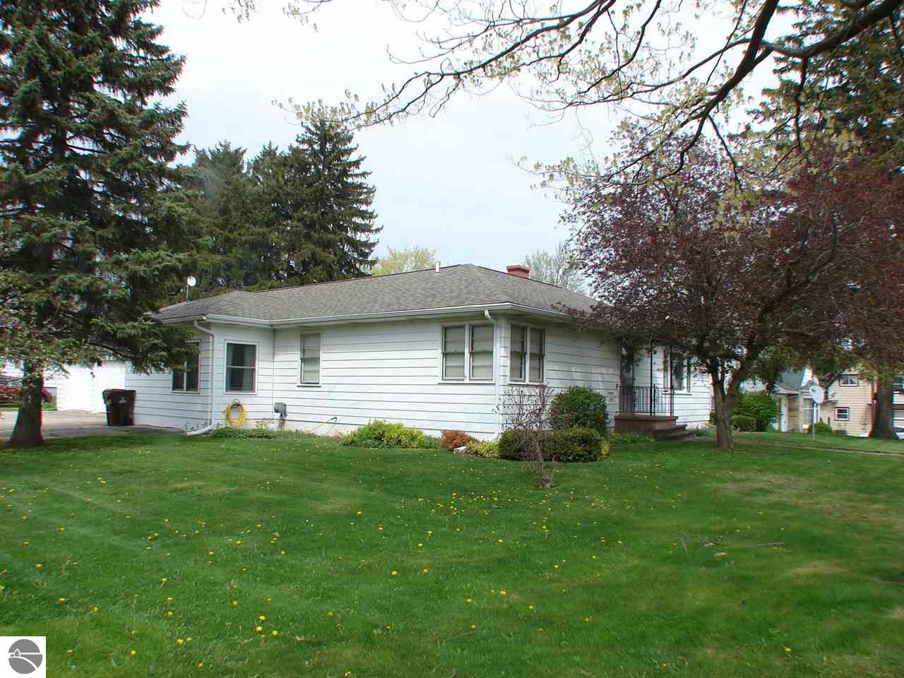 130 W Emerson St, Ithaca, MI 48847 photo 41