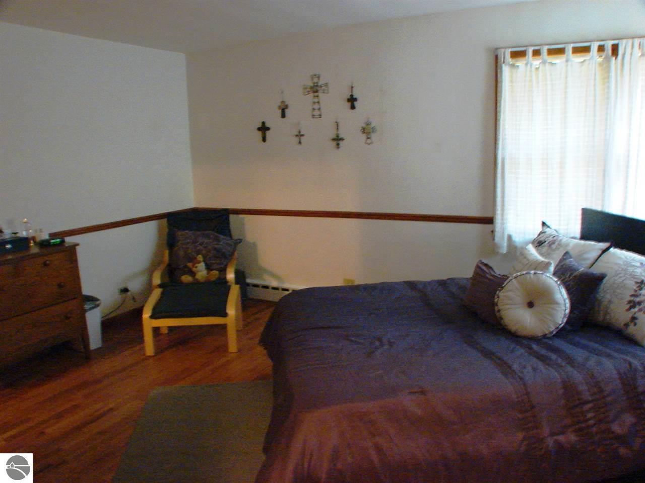 130 W Emerson St, Ithaca, MI 48847 photo 12