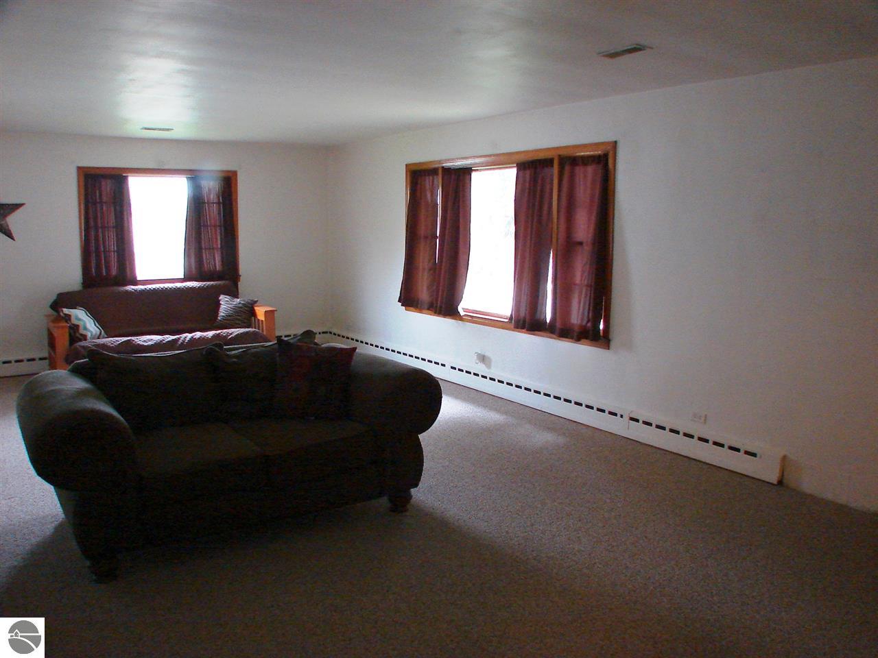130 W Emerson St, Ithaca, MI 48847 photo 20