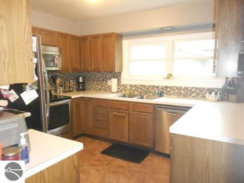 212 Emerson St, Ithaca, MI 48847 photo 12